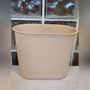 Vintage Rubbermaid Beige Ribbed Waste Basket Trash Can 2954 80s 90s Retro